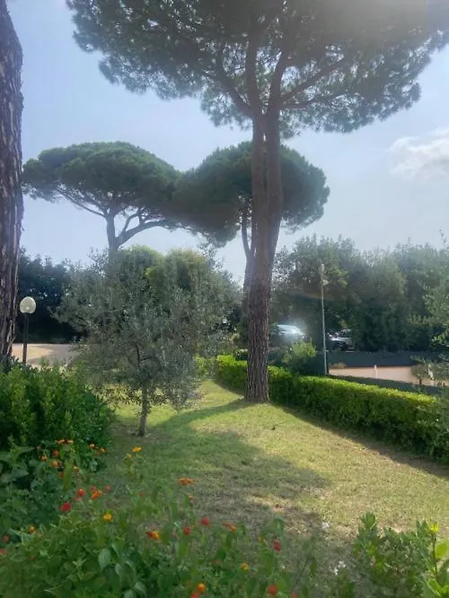 Quercianella Domus Apartment Livorno
